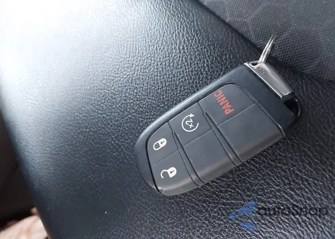 2021 Jeep Compass Latitude 4X4 from USA, damaged, VIN 3C4NJDBB4MT539822